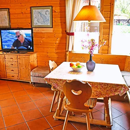 The House To For Holidays Num1 *